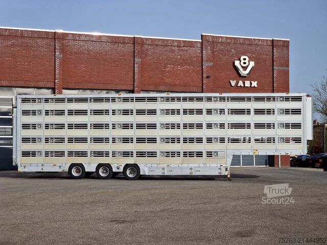 Veetransport Pezzaioli Livestock 5 deck - Water & Ventilation - Loafli...