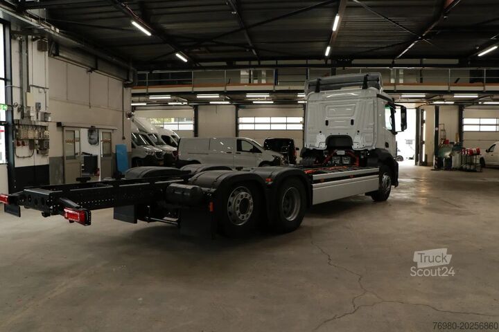 Mala Mercedes-Benz eActros 300L 6x2