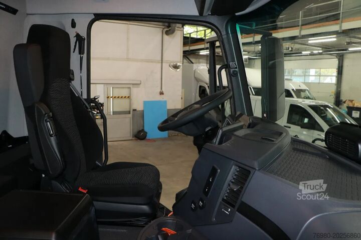 Mala Mercedes-Benz eActros 300L 6x2