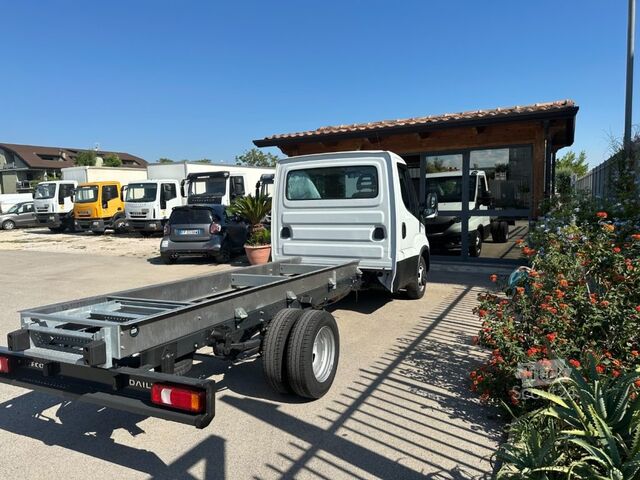 Soğutucu kasa panelvan IVECO Daily 35C14