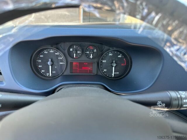 Soğutucu kasa panelvan IVECO Daily 35C14