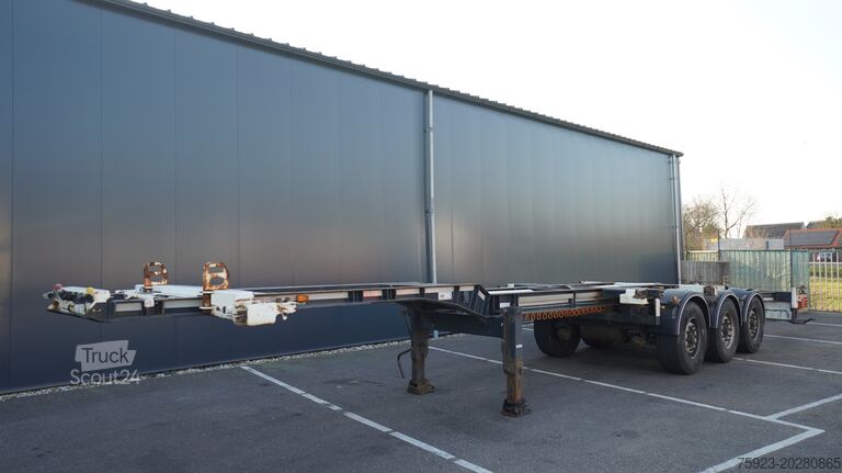 Transport af containere Renders 3 AXLE EXTENDABLE CONTAINER TRANSPORT TRAILER