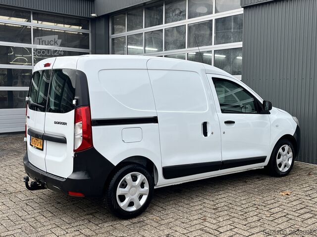 Комби с висок покрив Dacia Dokker 1.5 dCi 75pk Bestel Airco Schuifdeur  2-...
