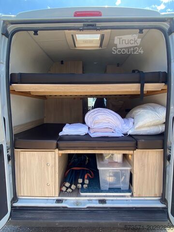 Yarı entegre karavan Fiat Ducato Carasuite 650 MF 4 Schlafplätze | Teilintegriert