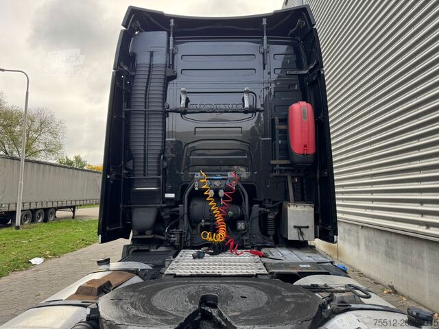 Standaard-SZM Volvo FH 420 / I-Shift / ADR / 2 Tanks / Euro 6 / NL ...