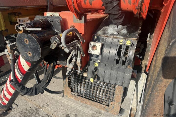 Żuraw samochodowy Palfinger PK23002