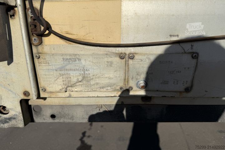 Semirimorchio con telone Schmitz Cargobull S24/27 Plane / Swiss-Vehicle