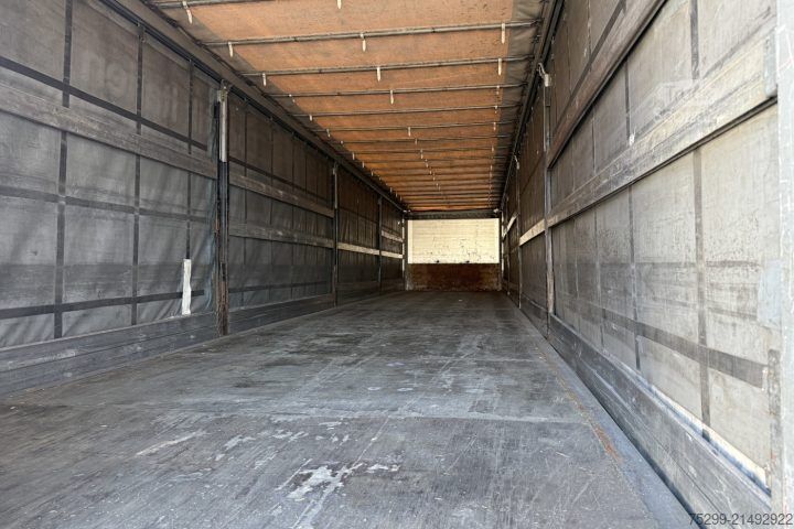 Semirimorchio con telone Schmitz Cargobull S24/27 Plane / Swiss-Vehicle