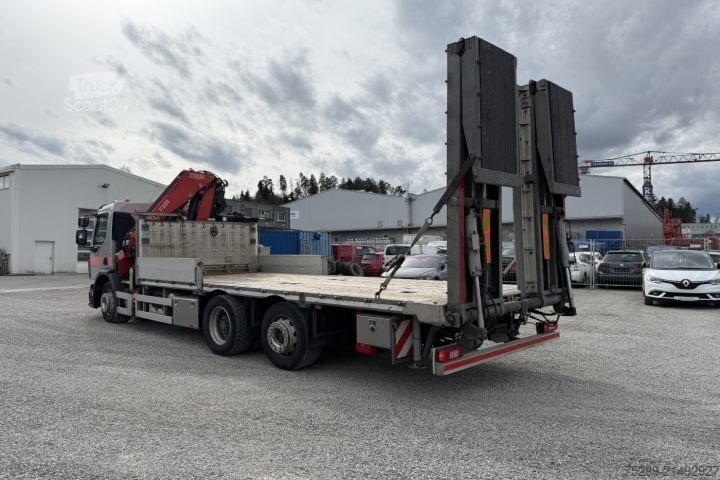 Żuraw samochodowy Volvo FE-320 6x2R Fassi 235 5-Fach
