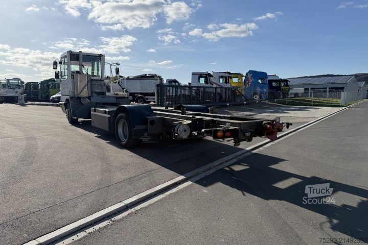 Telaio camion  YT222 4x2 Chassis-Kabine / Swiss-Vehicle