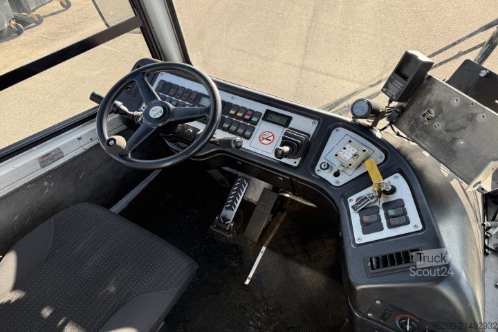 LKW-Fahrgestell YT222 4x2 Chassis-Kabine / Swiss-Vehicle