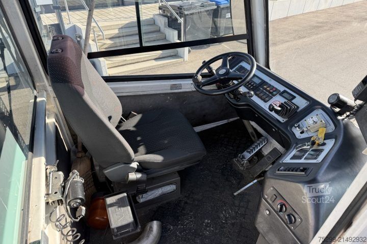 LKW-Fahrgestell YT222 4x2 Chassis-Kabine / Swiss-Vehicle
