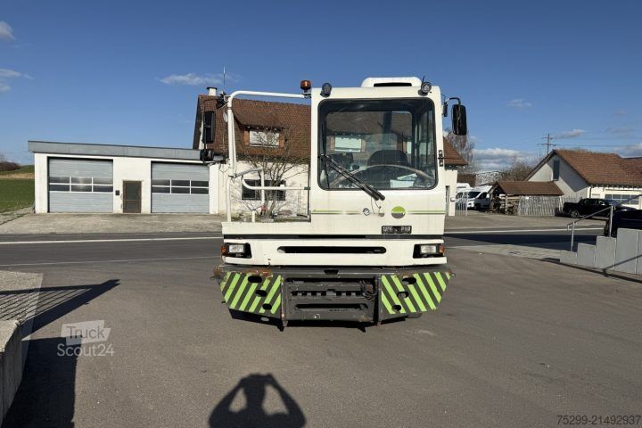 LKW-Fahrgestell YT222 4x2 Chassis-Kabine / Swiss-Vehicle