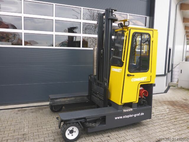 Štirismerni viličar Combilift C3000