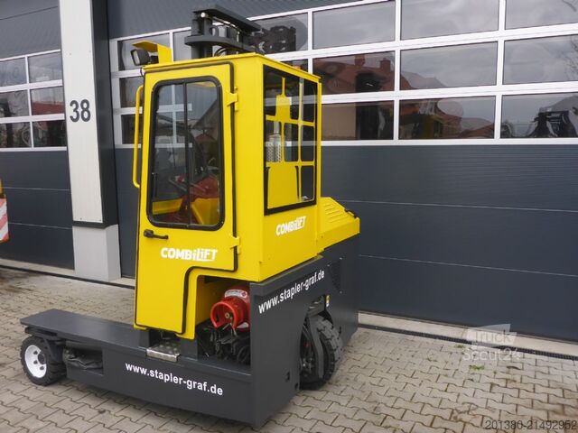Чотири-напрямний навантажувач Combilift C3000