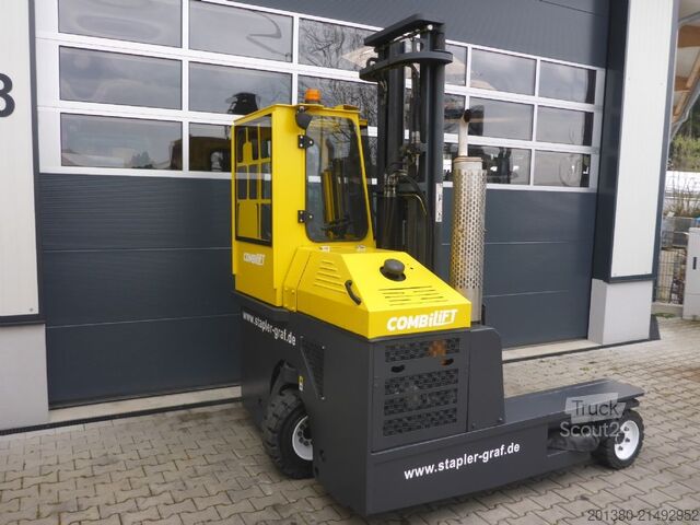 Чотири-напрямний навантажувач Combilift C3000