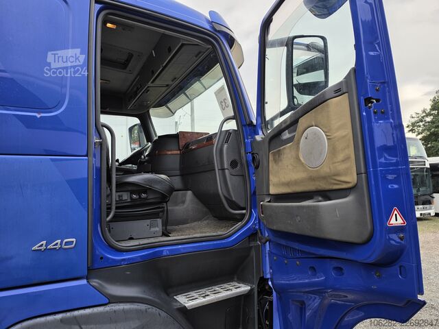 Camion benne à bras amovible VOLVO FH-440 8x4 Lift+Lenk HIAB Multilift Blat
