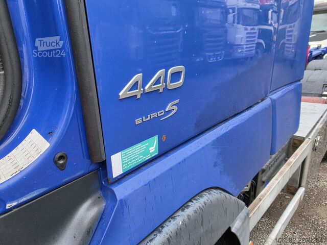 Camion benne à bras amovible VOLVO FH-440 8x4 Lift+Lenk HIAB Multilift Blat