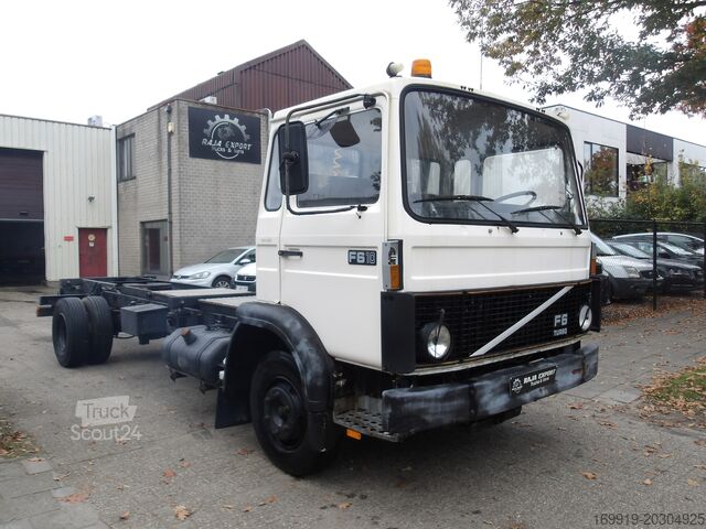 Tracteur standard Volvo F610