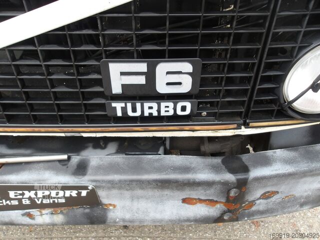 Tracteur standard Volvo F610