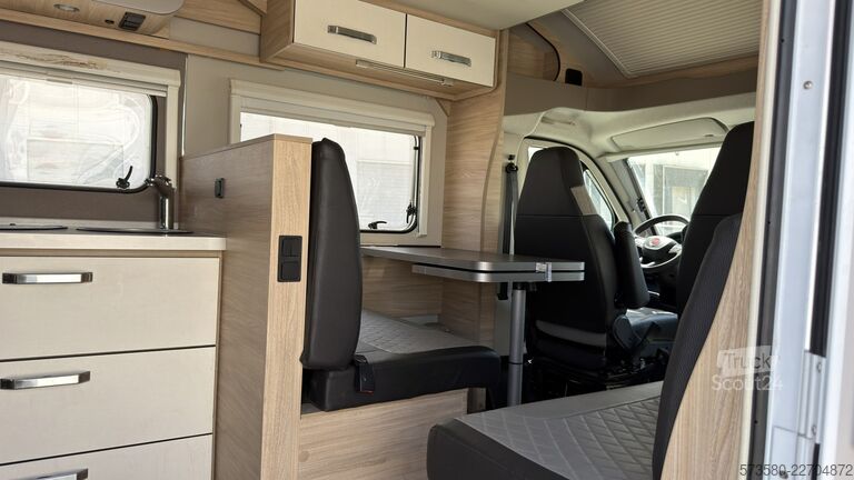 Halvintegreret autocamper 2024 Fiat Ducato Weinsberg Carasuite Voll ausgestattet | Schlafplätze für 5