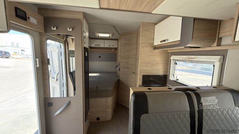 Halvintegreret autocamper 2024 Fiat Ducato Weinsberg Carasuite Voll ausgestattet | Schlafplätze für 5