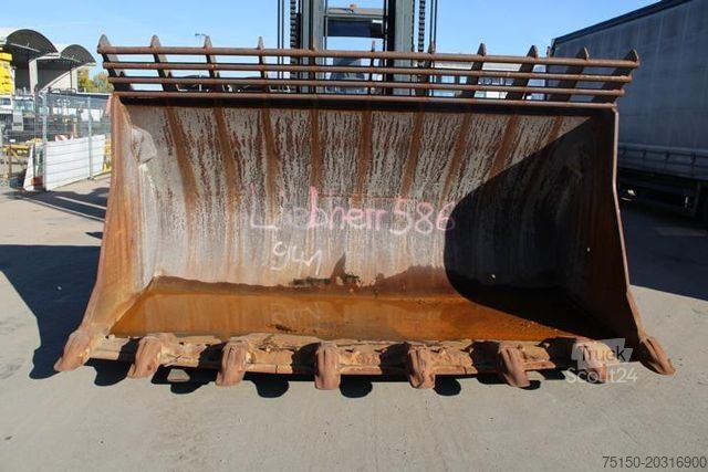 Outros LIEBHERR Schaufel 5,5 m³ für einen L586