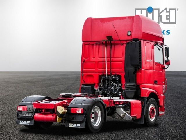 Standardowy ciągnik siodłowy DAF XF 480 FT SSC + INTARDER + ADR AT + ALCOA Euro6