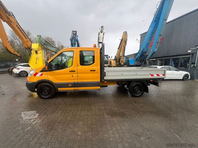 Valník s dvojitou kabinou Ford Transit