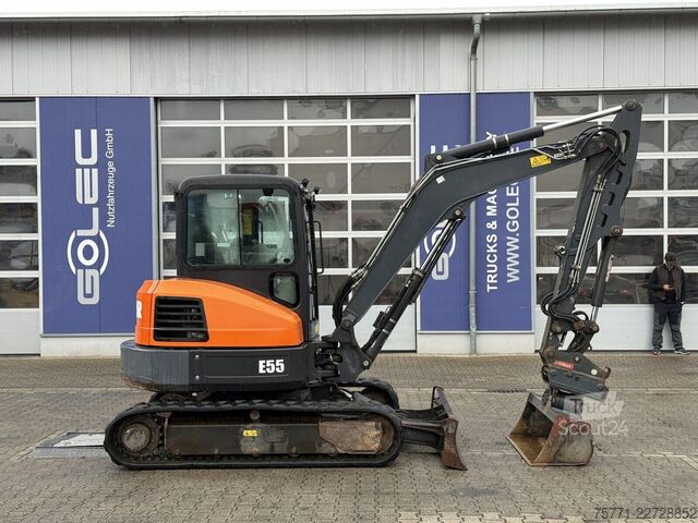 Miniekskavators Bobcat E55 MINIKOPARKA GĄSIENNICOWA
