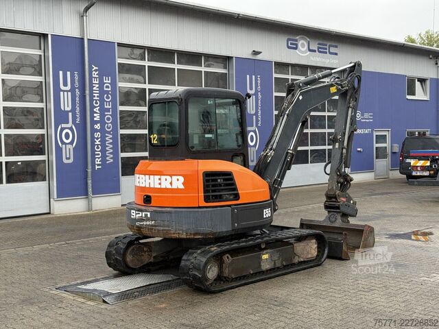 Miniekskavators Bobcat E55 MINIKOPARKA GĄSIENNICOWA