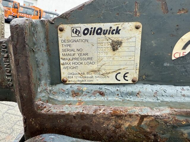 Miniekskavators Bobcat E55 MINIKOPARKA GĄSIENNICOWA