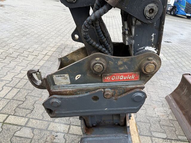 Miniekskavators Bobcat E55 MINIKOPARKA GĄSIENNICOWA