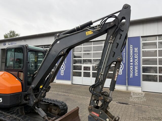 Miniekskavators Bobcat E55 MINIKOPARKA GĄSIENNICOWA