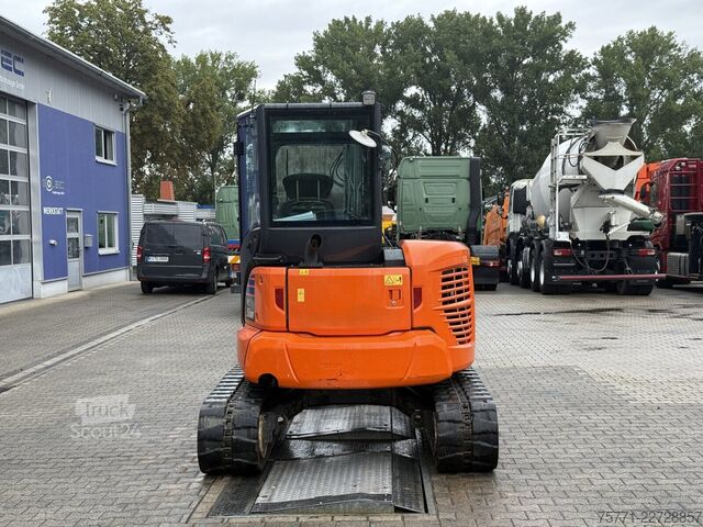 Miniekskavators Komatsu PC58MR-5E0 MINIKOPARKA GĄSIENNICOWA