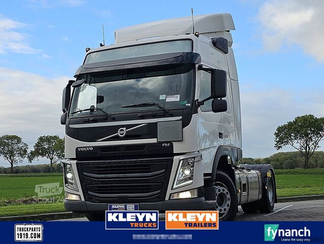 Standard-SZM VOLVO FM 450 GLOBETROTTER ADR
