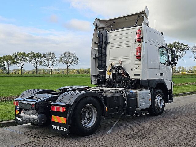 Padrão-SZM VOLVO FM 450 GLOBETROTTER ADR