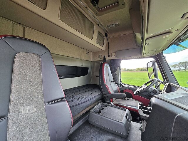 Padrão-SZM VOLVO FM 450 GLOBETROTTER ADR