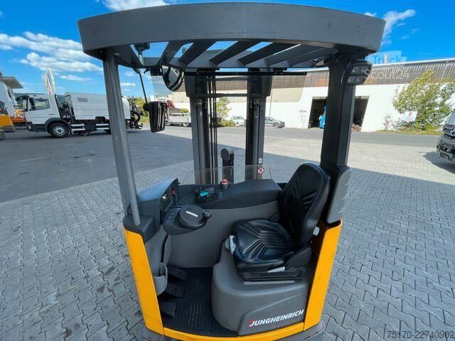 Reachtruck Jungheinrich ETV C16 / Triplex 5.72m / SS / nur 3.022h / 2016
