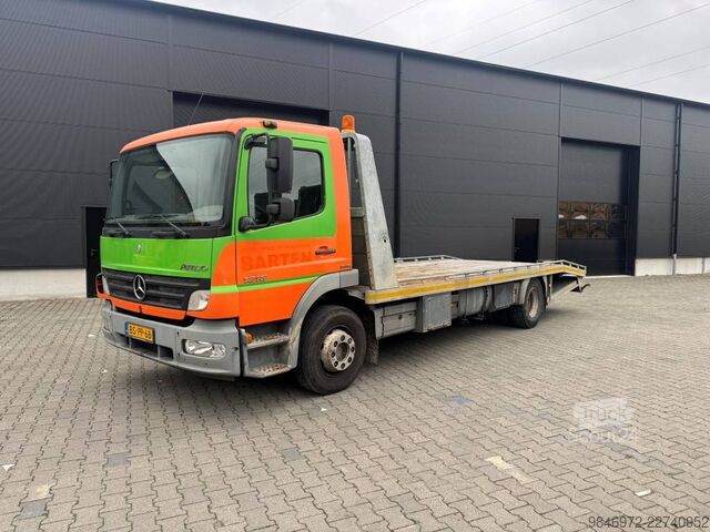 Furgon samochodowy do przewozu aut Mercedes-Benz Atego 1218 L oprijwagen