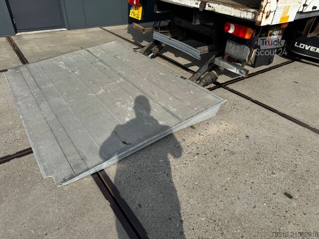 Suitcase DAF LF 45.160 / Euro 5 / Tail Lift / NL Truck