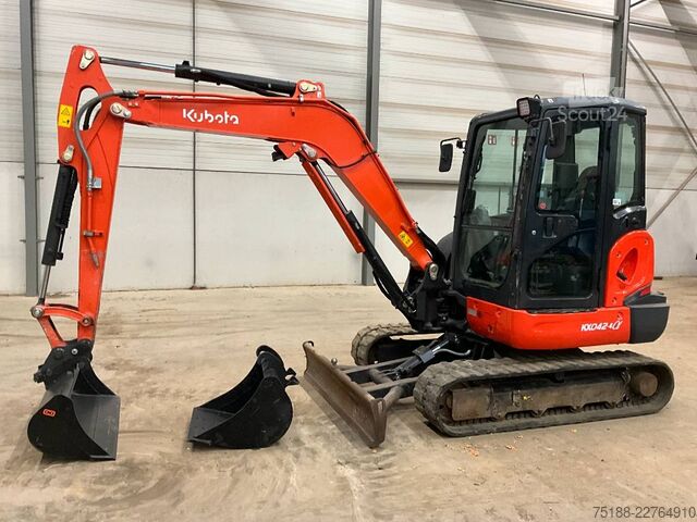 Miniexcavadora Kubota KX 042-4 A