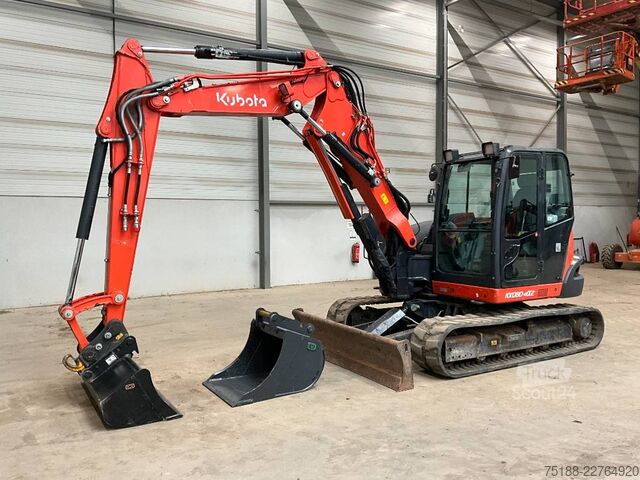 Excavadora Midi Kubota KX 080-4 A 2