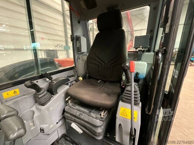 Excavadora Midi Kubota KX 080-4 A 2