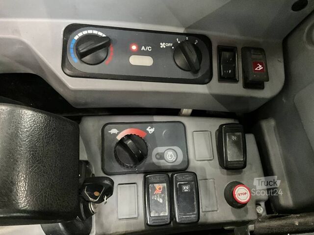 Excavadora Midi Kubota KX 080-4 A 2