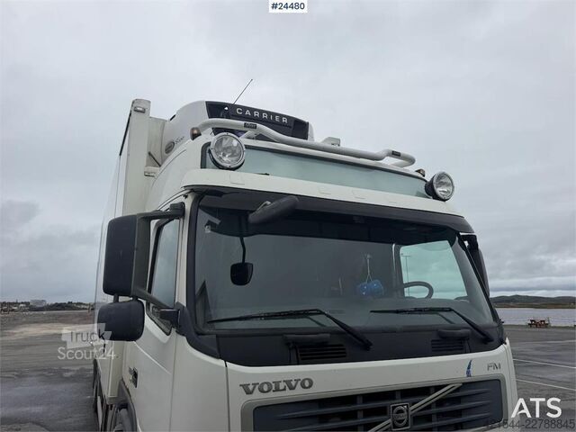 куфар Volvo FM 380 box truck with full side opening, tail lift