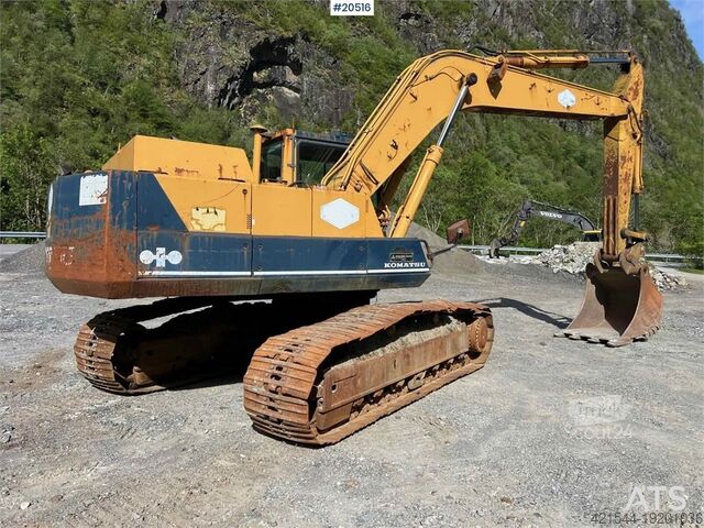 Пълзящ багер Komatsu PC200-3 Excavator W/ Toothed Bucket. WATCH VIDEO