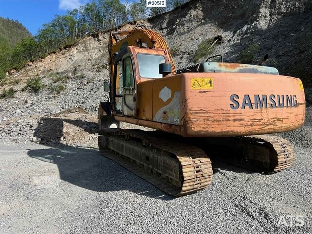 Пълзящ багер Samsung se210 LC3 Excavator w/ toothed bucket. WATCH THE V