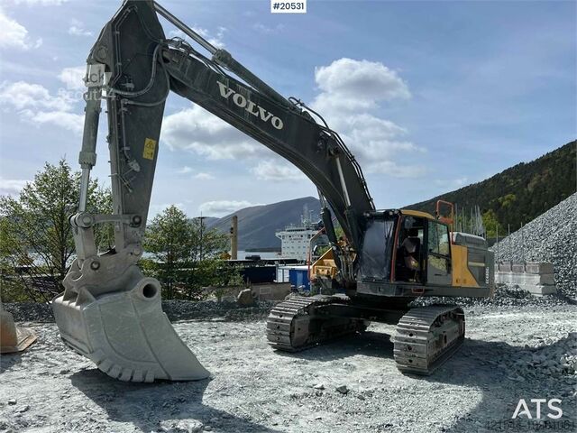 Пълзящ багер Volvo EC480 E excavator w/ cleaning bucket. WATCH VIDEO