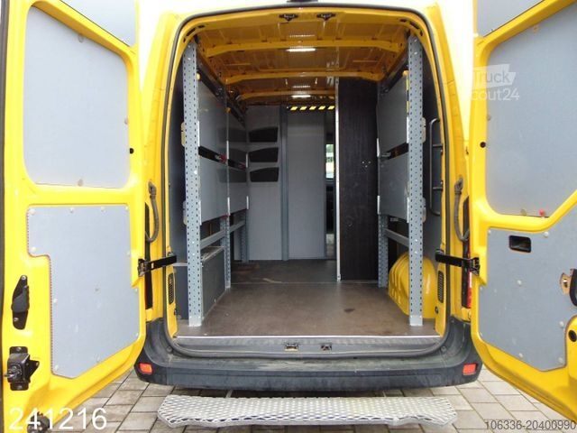 Fourgon surélevé RENAULT Master 2.3 dCi 145 L2H2 -Klima-Regalsystem-Kamer
